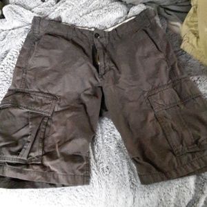 Gap cargo shorts